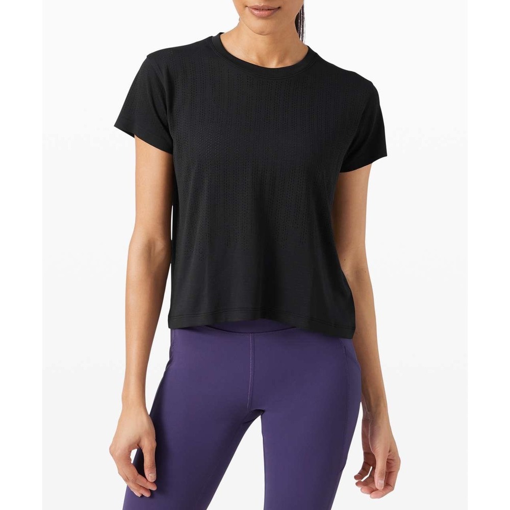Lululemon Black Train to Be Short Sleeve Relaxed Fit Mesh Shirt Size 4